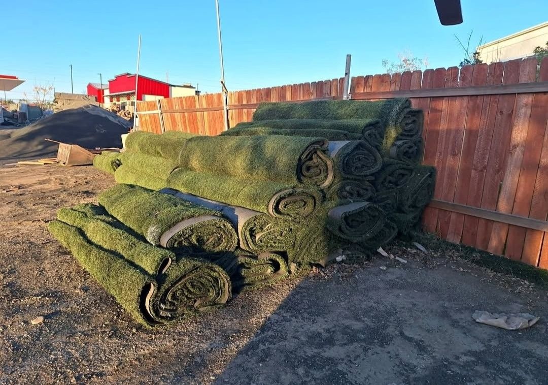 Artificial Grass Used *** Parumph NV ππ