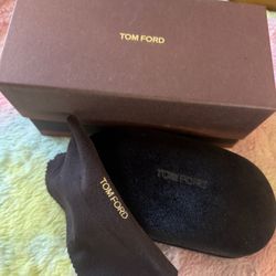 NEW ,,TOM FORD EYEGLASSES CASE 