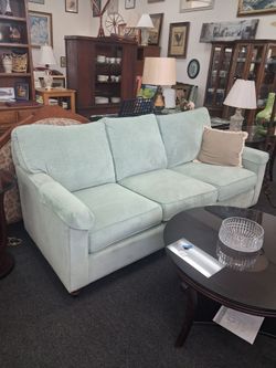 Couches like new