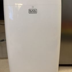 BLACK+DECKER 8,000 BTU Portable Air Conditioner  with Remote Control, White