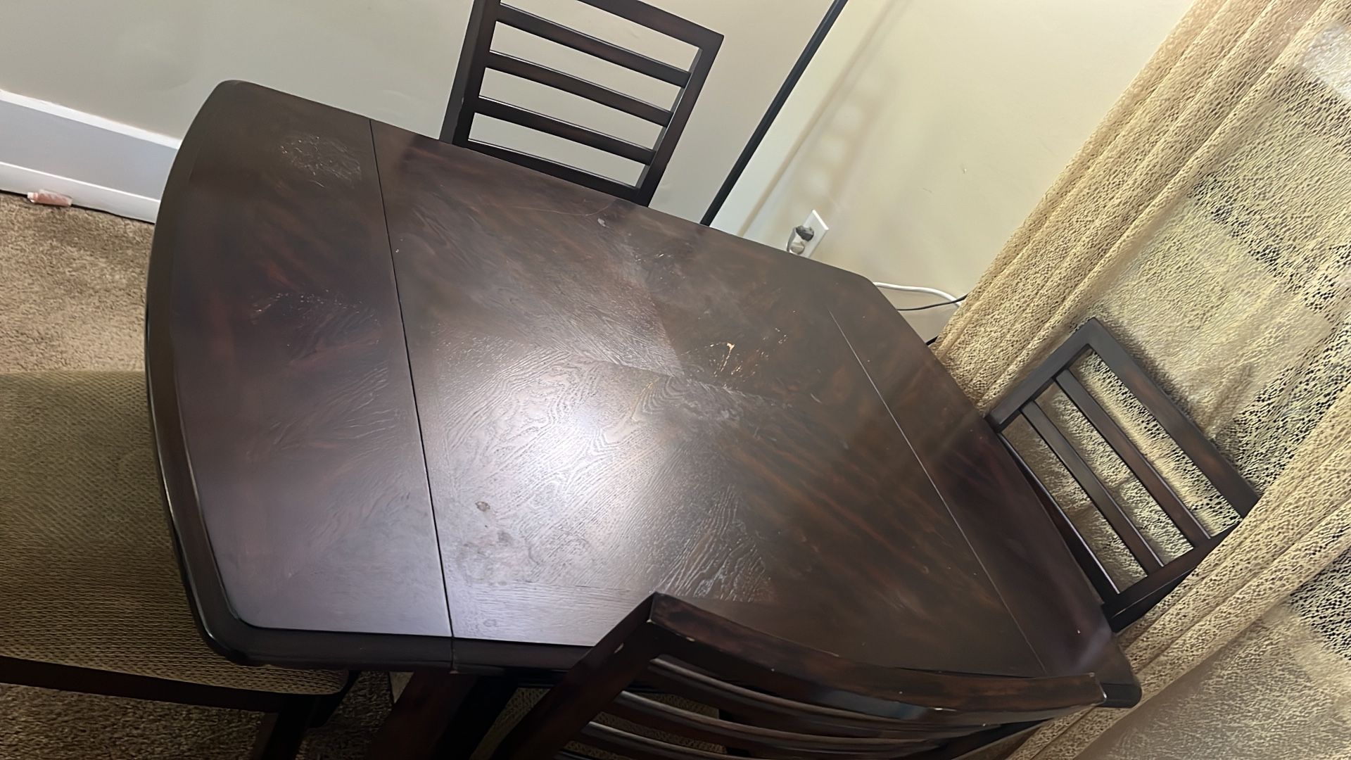 ✨ Dinning Table and 6 Chairs