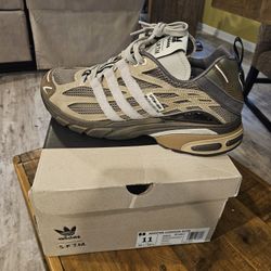 Adidas - Adistar Cushion SFTM