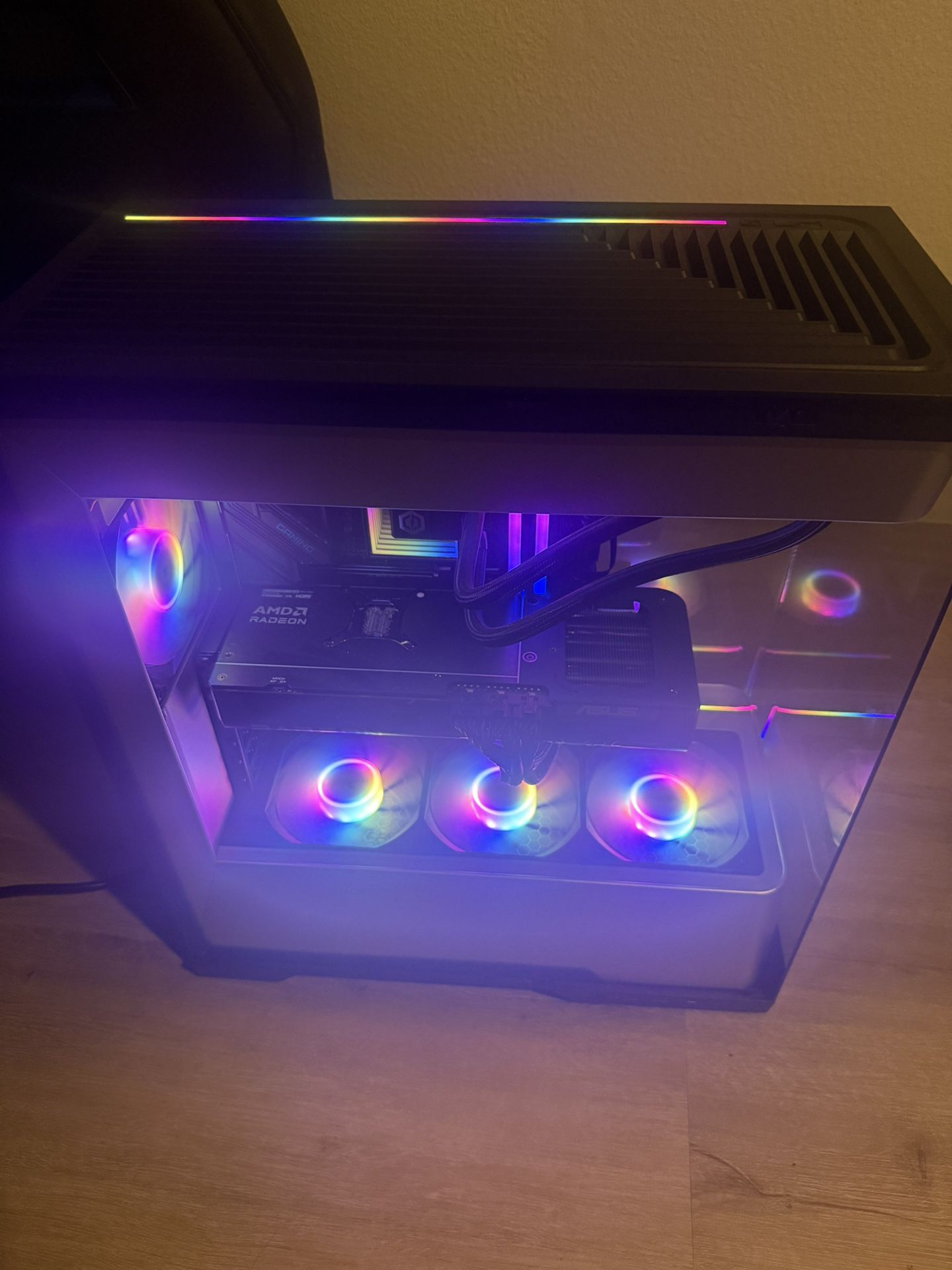 Cyberpower Pc With Gaming Keyboard And Mouse