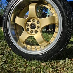 17" 225/45/R17 4x114.3 I HAVE
ALL 4 RIMS BUT ALL 4 WHEEL
ARE NOT GOOD RIMS ARE NOT CRACKED! OR BEST OFFER $$$