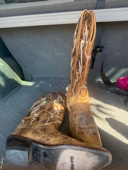 Women’s Boots Size 9