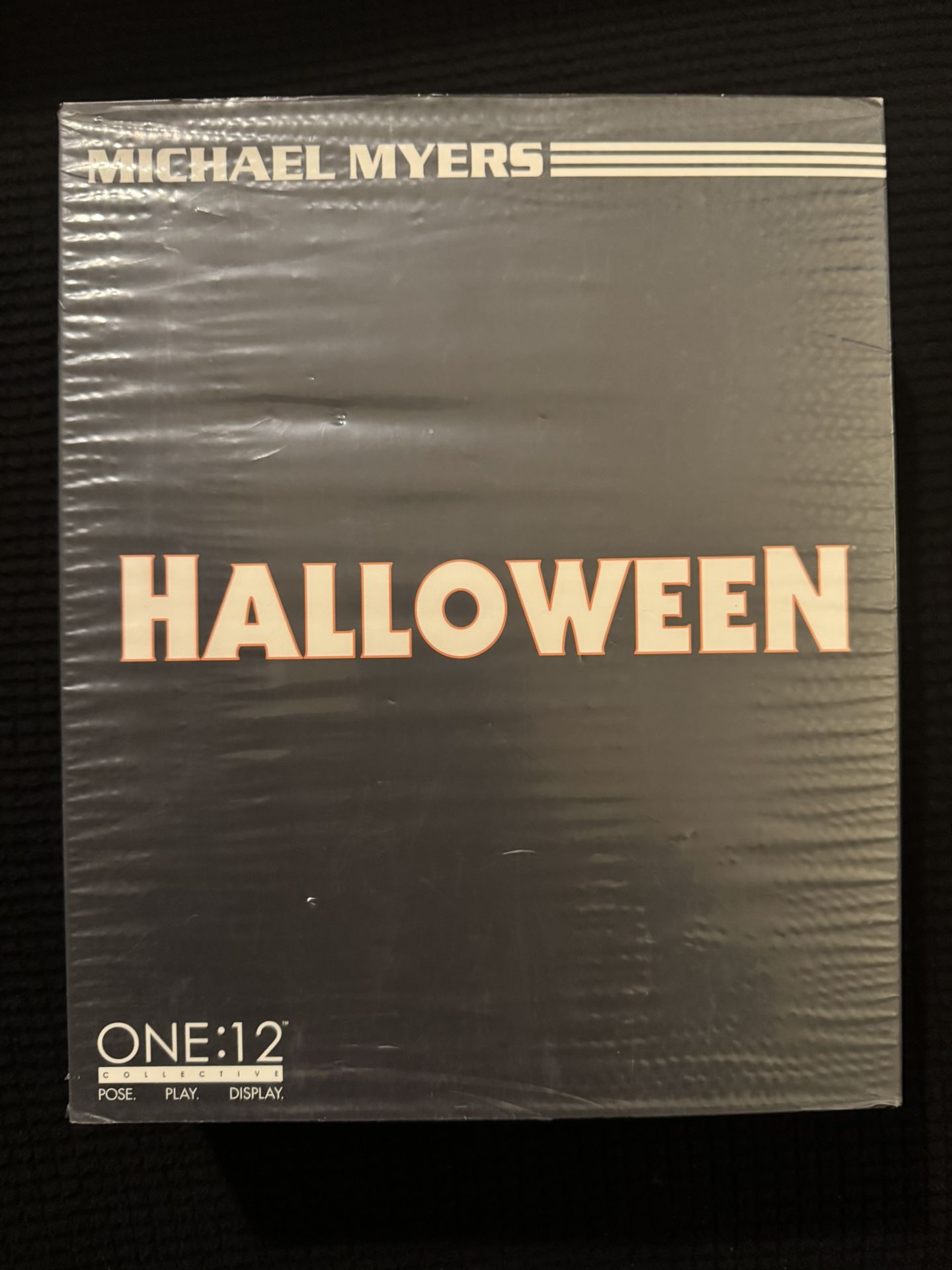 Mezco Micheal Meyers Halloween Figure