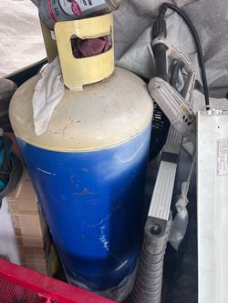 Propane tank w/propane full
