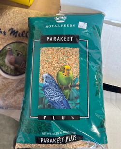 Royal Feeds Parakeet Plus Bird Seed 5 lbs