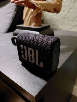 JBL BLUTOOTH SPEAKER