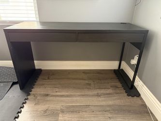 Desk with Two Drawers