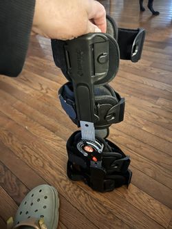 BREG/ T Scope Premier Post-Op Knee Brace