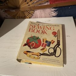 Better Homes and Gardens Sewing BOOK