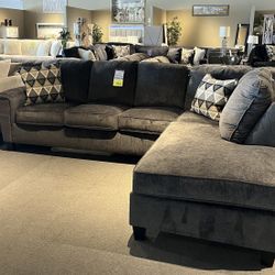 Grey 2PC Sectional