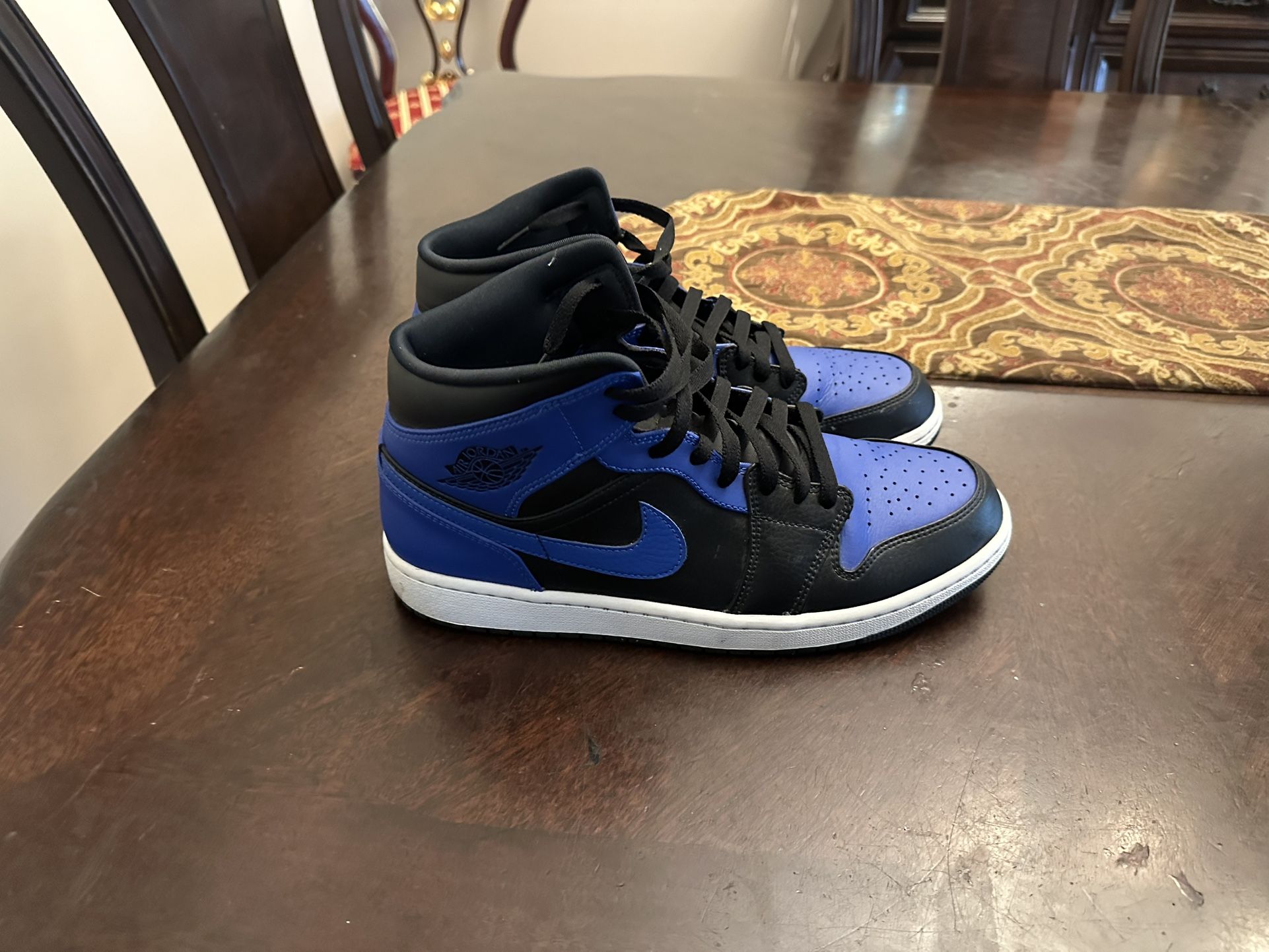 Jordan 1 Royal size 11 2AC2A1FE-343F-4455-A746-  main image 2