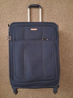 Samsonite Large Softside Spinner Suitcase – Navy Blue