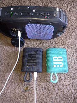 Three speakers JBL go 3 and ecoxgear Bluetooth