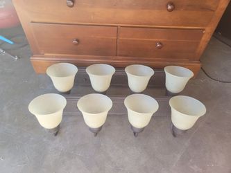4-Light Vanity Light / Bathroom Light Fixture With 4 Frosted Glass Shades