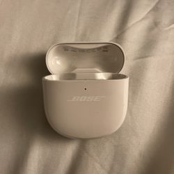 Model # 435911 BOSE CASE ONLY NO EARBUDS