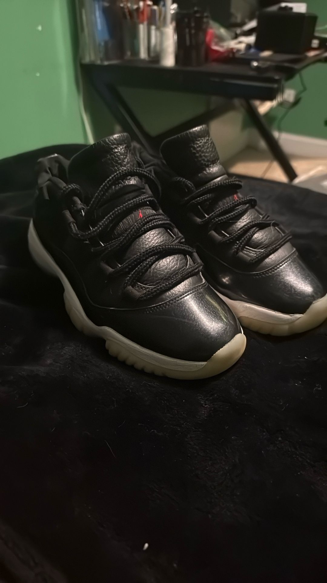 Nike Air Jordan Low 11 Retro '72-10 Size 7