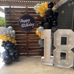 Marquee Numbers / Balloon Garland