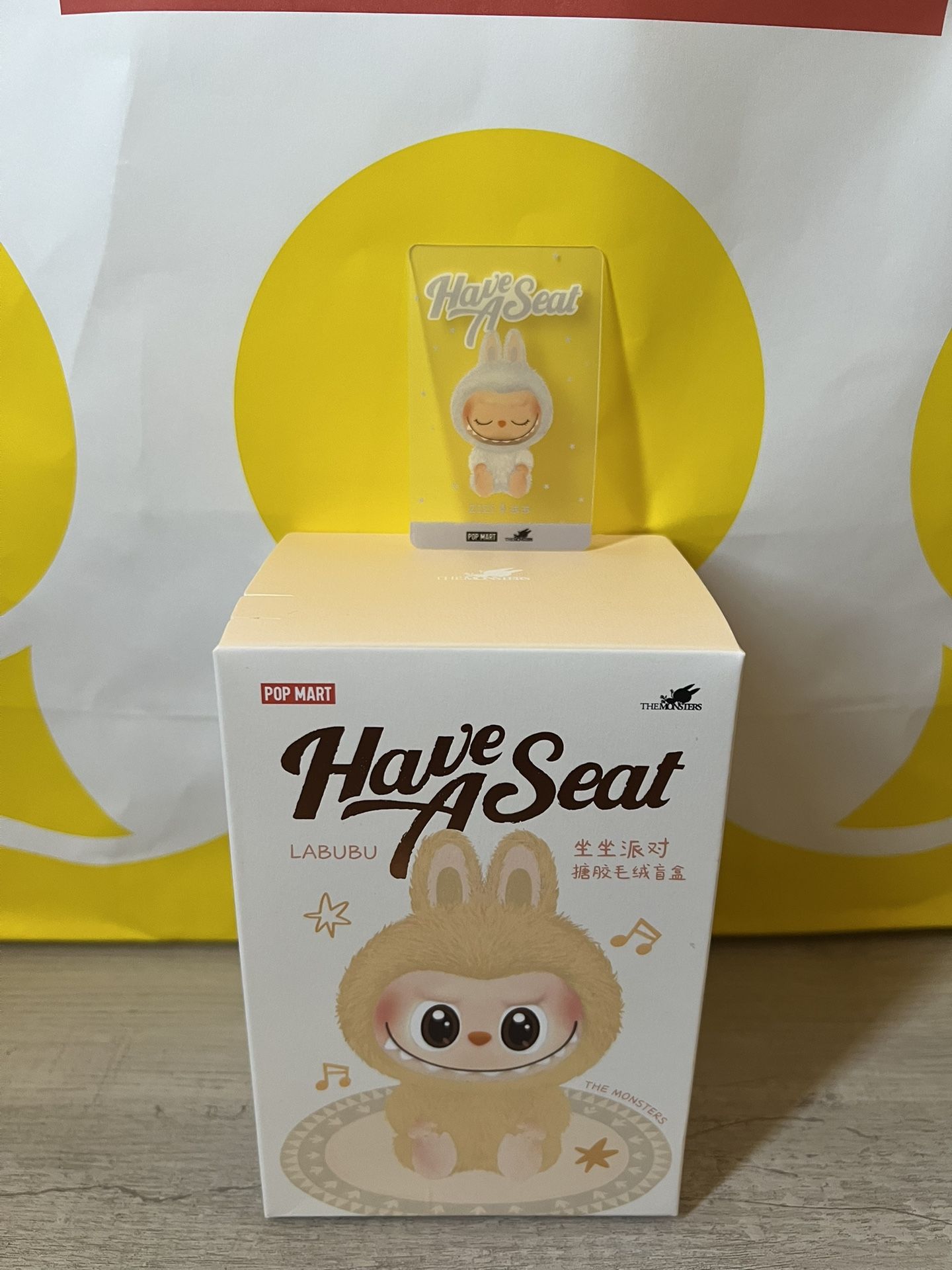 Have a Seat Labubu - Zizi (Open box, sealed bag)