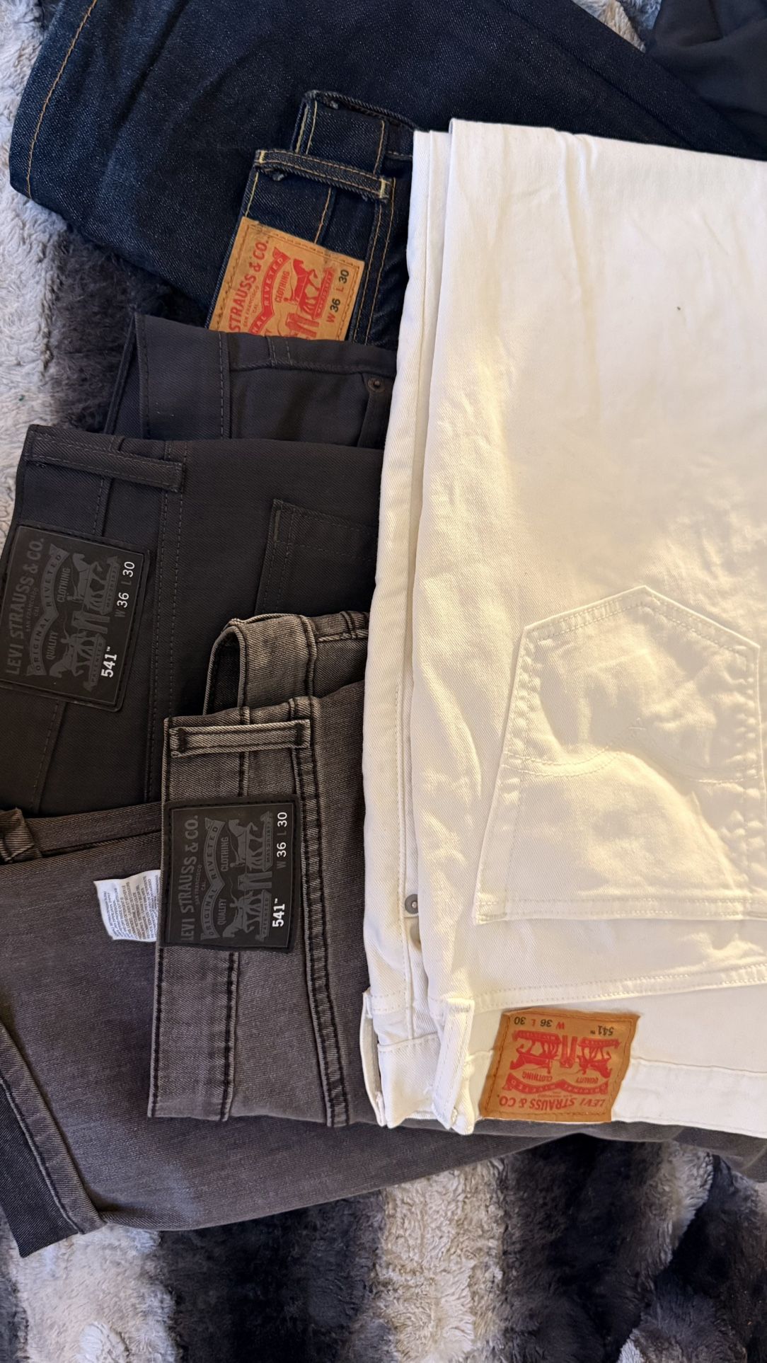 Levi’s 501/541. 4 Pair