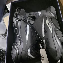 High Quality shoes size 10.5 and size 13