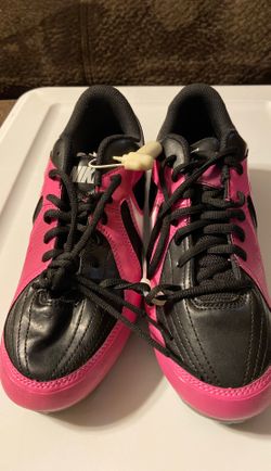 Nike cleats 8
