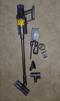 Dyson Cyclone V10 Total Clean+ – Cordless Vacuum (Used, Excellent Condition)