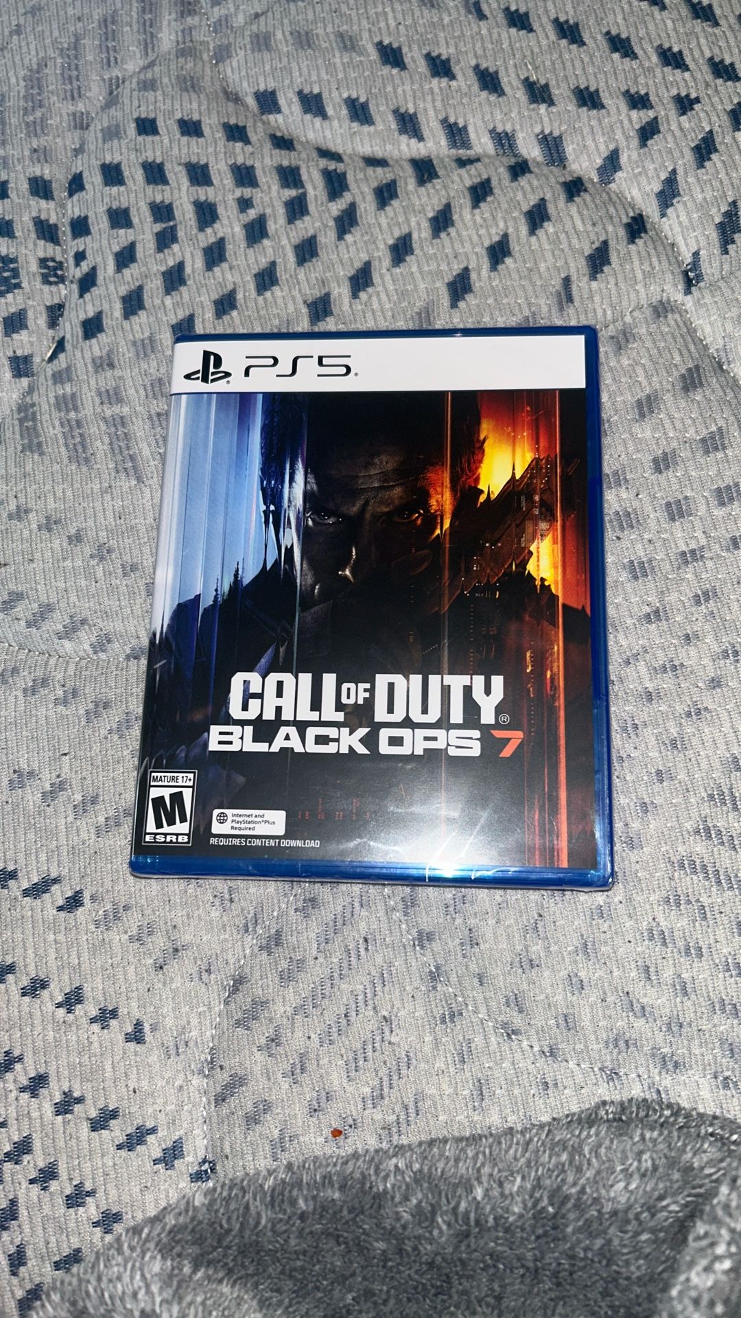 CALL OF DUTY BLACK OPS 7 BRAND NEW