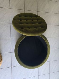 Round Velvet Storage Ottoman – Olive Green