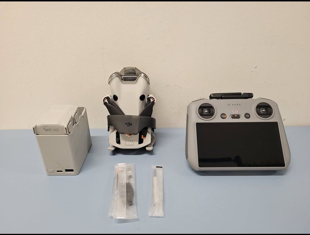 DJI Mini 4 Pro With 3 Batteries And Bag