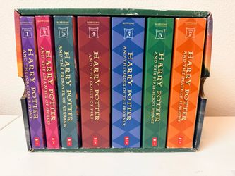 Harry Potter The Complete Series Books 1-7 Paperback Box Set