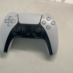 PS5 DualSense Wireless Controller – Excellent Condition