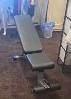 Adjustable weight bench