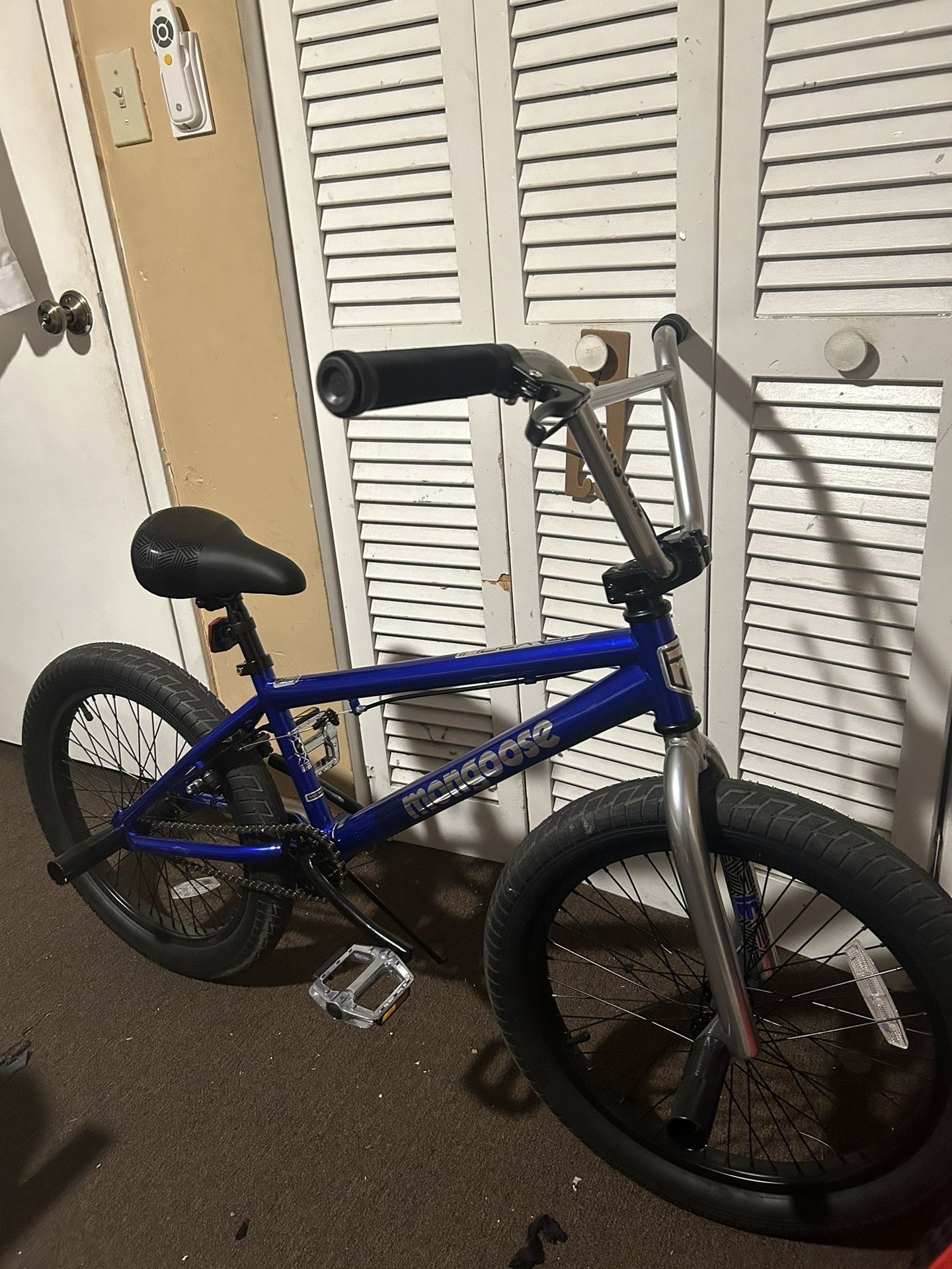 Mongoose Index 2.0 20 BMX Freestyle Bike - Blue