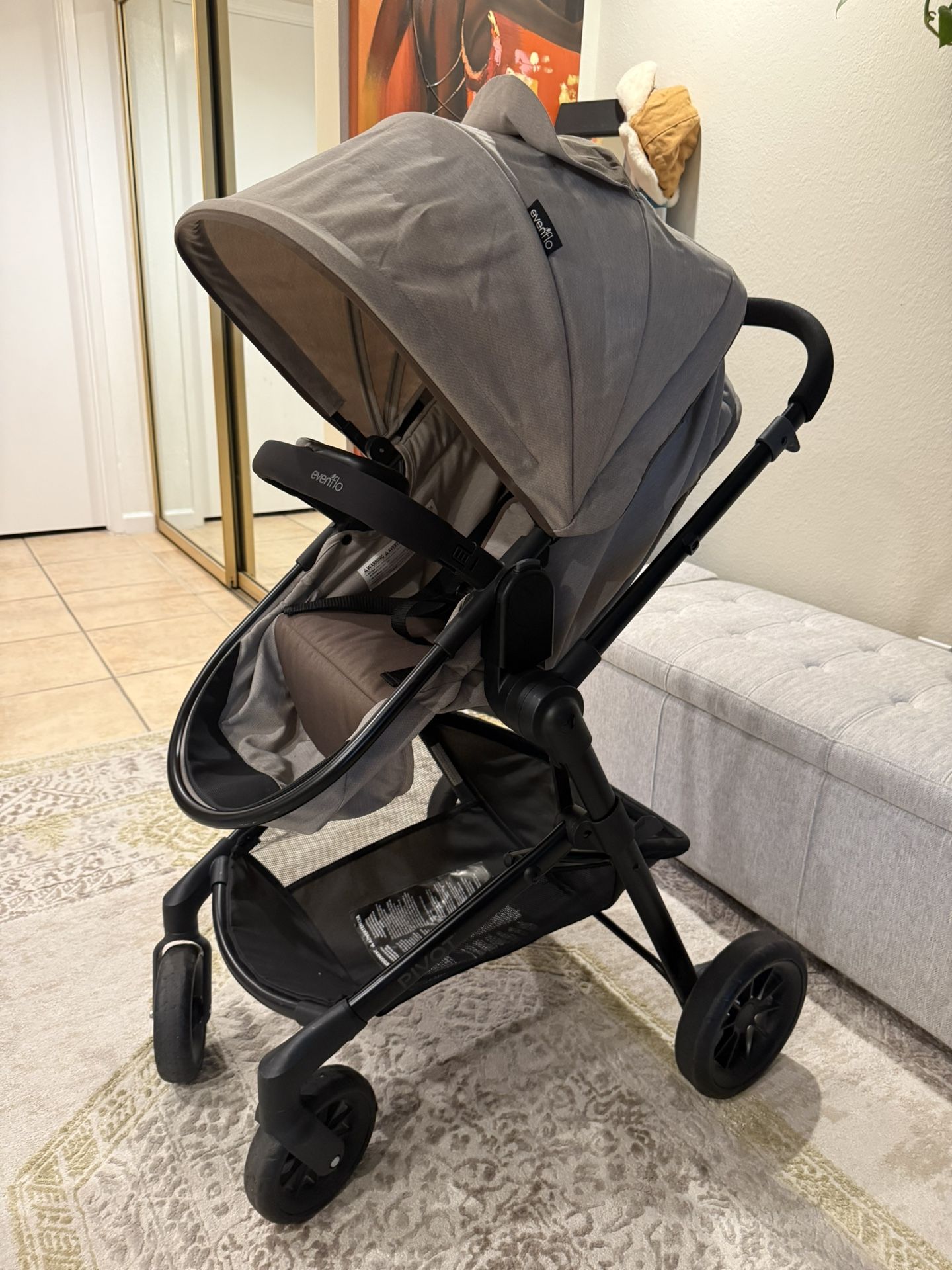 Evenflo Pivot Modular Travel Stroller- MUST GO!