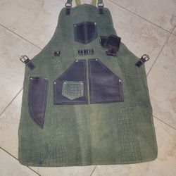 HAND CRAFTED LEATHER APRON