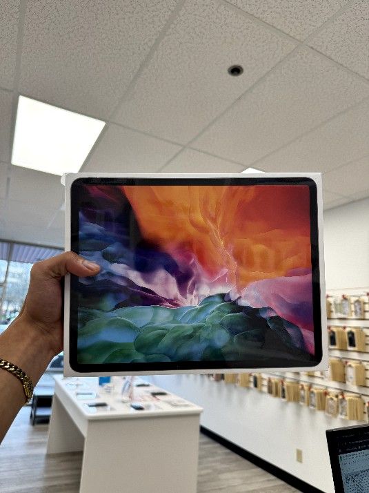 Apple iPad Pro 12.9 Inch 4th Gen Tablet - Pay $1 DOWN AVAILABLE - NO CREDIT NEEDED