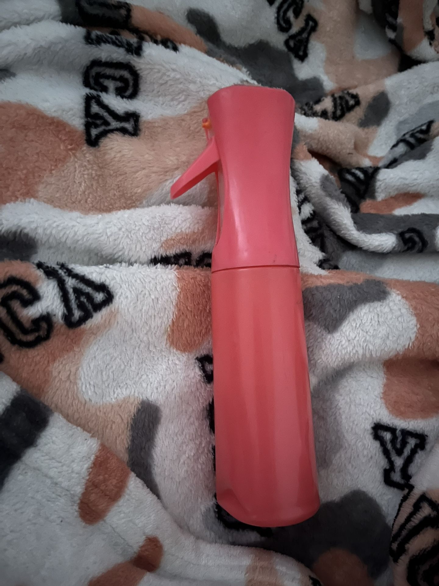 Continuous Spray Bottle
