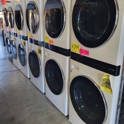 LG ThinQ WashTower Single Unit Front Load Washer 4.5 Cubic Feet Dryer 7.4 Cubic Feet 00