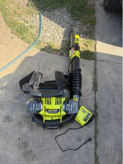 RYOBI 40V HP BRUSHLESS 730 CFM BACKPACK BLOWER KIT