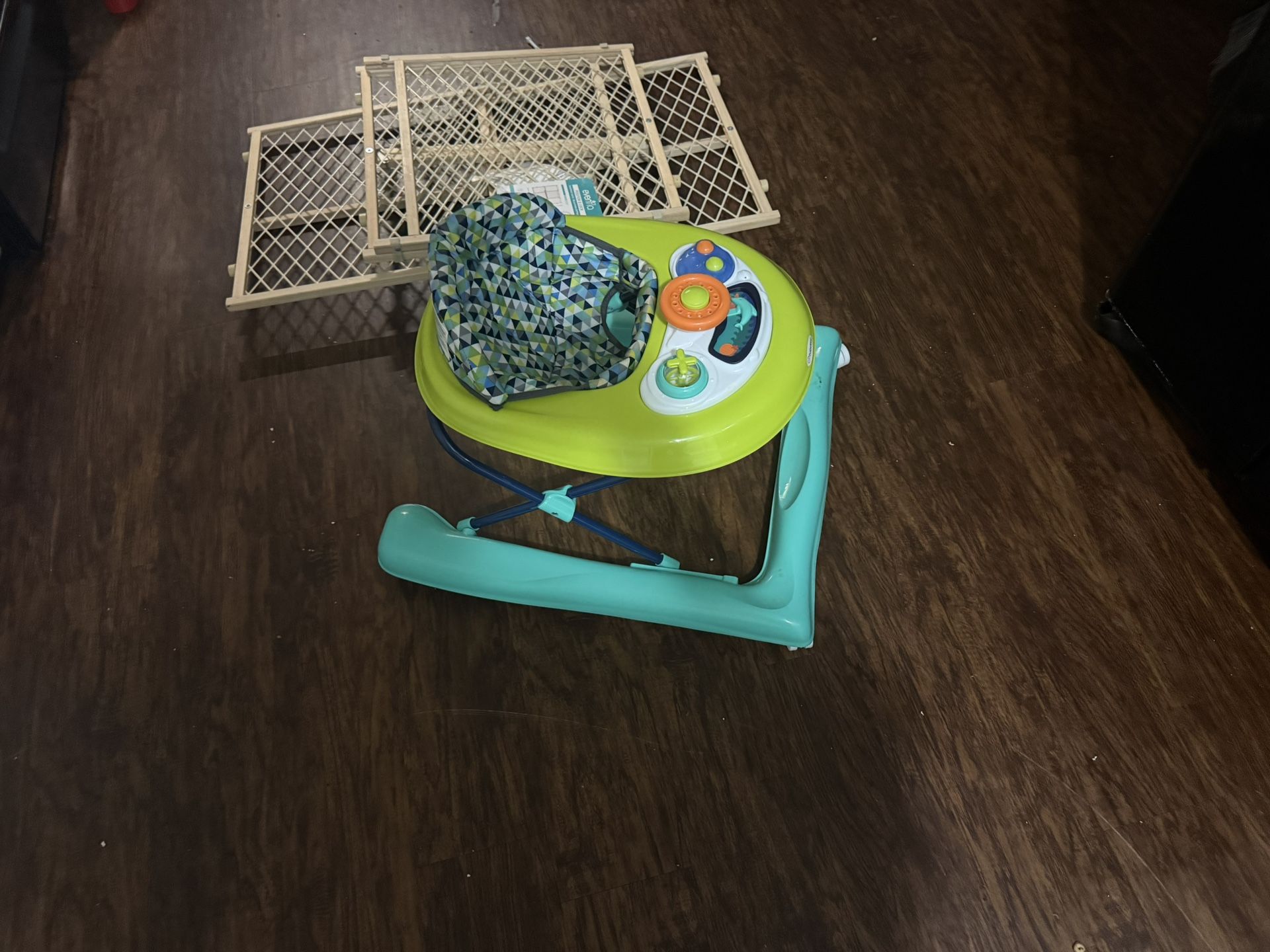 Baby Walker Bouncer Plus Doorway gate 
