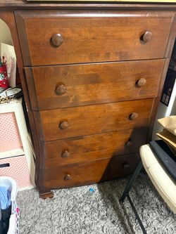 Dresser