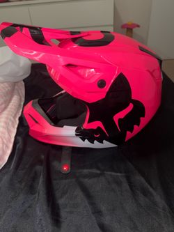 Fox helmet, eyewear & gloves