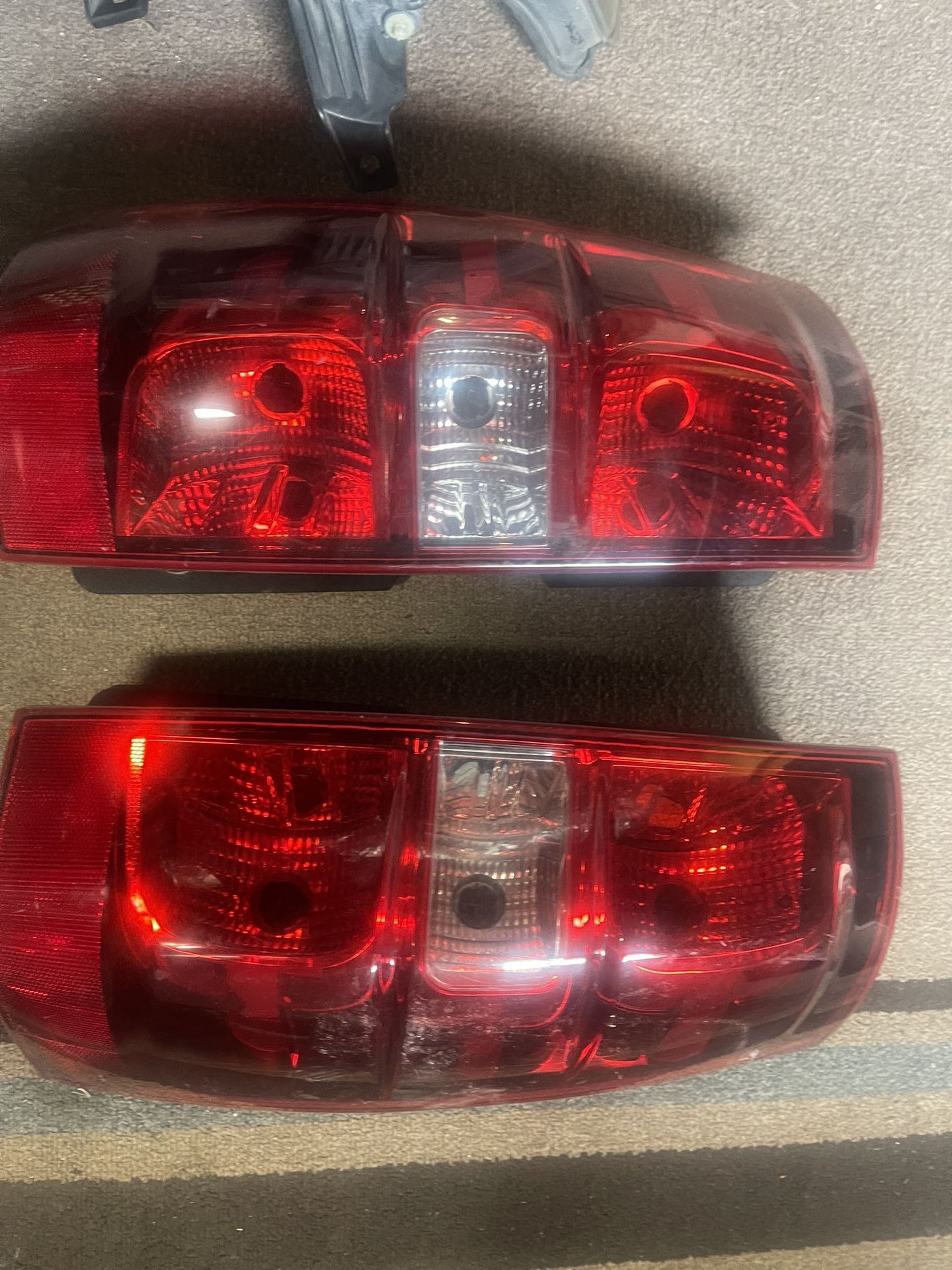 ***OEm Taillights Tahoe***