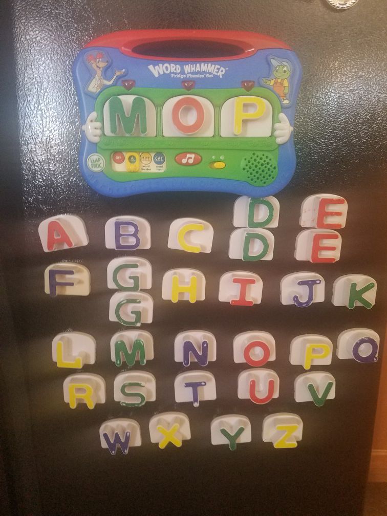 Leap Frog Word Whammer Refrigerator Phonics for Sale in Peoria, AZ
