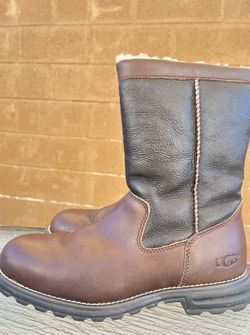 Ugg Boots Women Size 9 Brown Leather Sheepskin Insulated 
