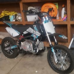 clean dirt bike  automatic