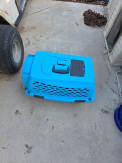 Dog carrying cage free